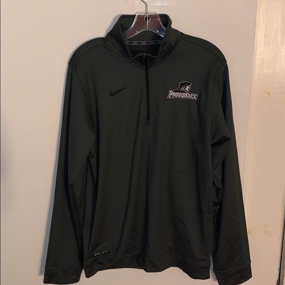Nike Providence Quarter Zip Small